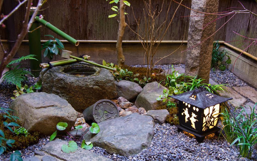 Kumomachiya Gionhanami * Kyōto